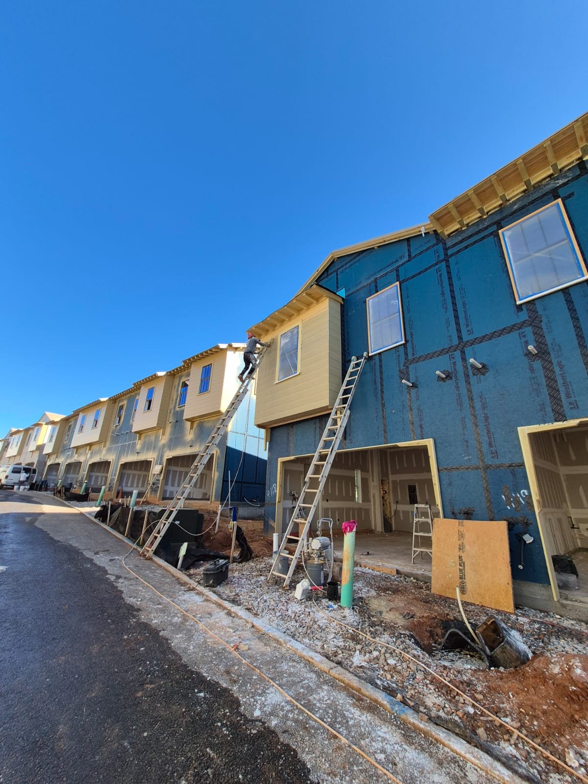 WhatsApp Image 2025-02-14 at 9.37